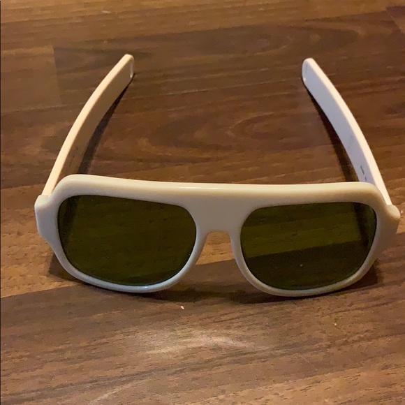 Gucci unisex sunglasses - Picture 2 of 6
